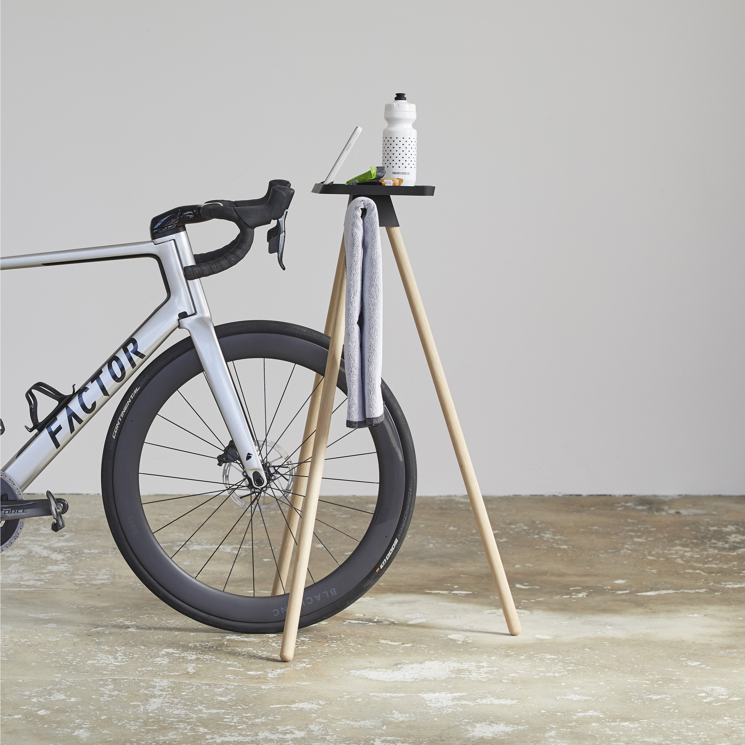 Tons Race Table Stand with Towel Holder 